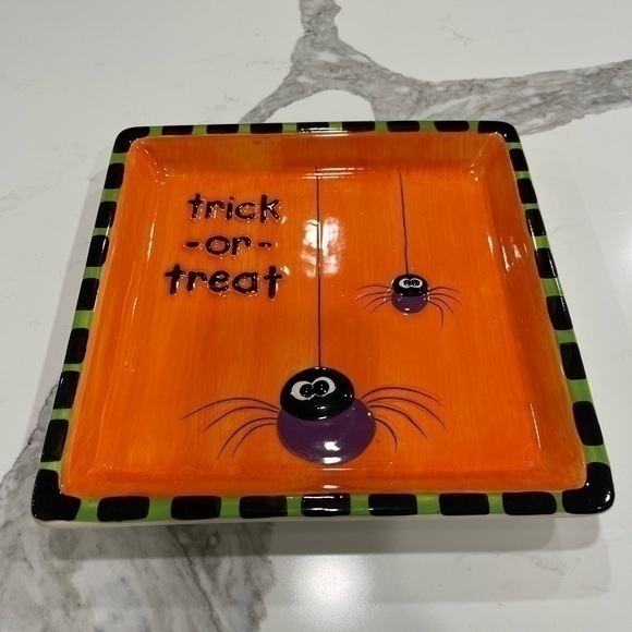 Happy Halloween trick-or-treat square candy dish‎ - Picture 1 of 2